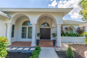 319 Lambton Lane, Naples, FL 34104 Sold 03/27/25