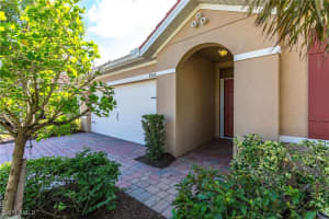 3345 Apple Blossom Drive, Alva, FL 33920 Sold 04/16/25