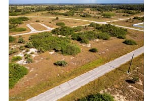 106 Lansing Circle, Labelle, FL 33935 - MLS#224089693