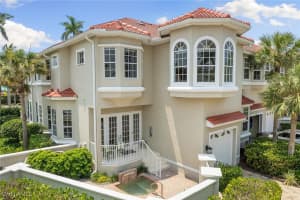 453 8th Avenue, Naples, FL 34102 Sold 01/15/25