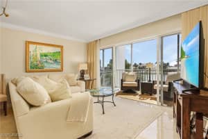 300 Park Shore Drive, Naples, FL 34103 Sold 12/31/24