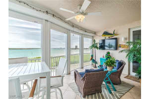 4137 Bay Beach Lane, Fort Myers Beach, FL 33931 - MLS#224089985