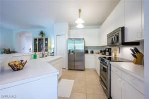 6320 Lexington Court, Naples, FL 34110 - MLS#224090013