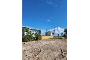 7910 Buccaneer Drive, Fort Myers Beach, FL 33931 - MLS#224090067