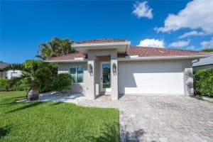 545 104th Avenue, Naples, FL 34108 Sold 02/13/25