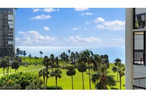 4551 Gulf Shore Boulevard, Naples, FL 34103 Sold 05/28/25
