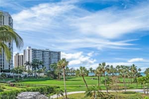 4041 Gulf Shore Boulevard, Naples, FL 34103 Sold 03/28/25