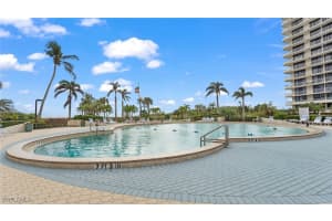 260 Seaview Court, Marco Island, FL 34145 Sold 01/31/25