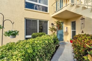 373 Palm Drive, Naples, FL 34112 Sold 02/19/25