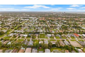 766 95TH Avenue, Naples, FL 34108 Sold 01/10/25