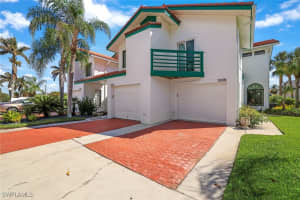 2233 Anchorage Ln B, Naples