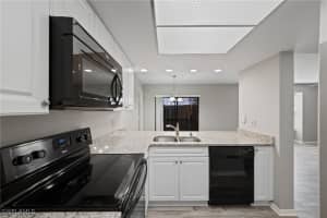 13211 Whitehaven Lane, Fort Myers, FL 33966 Sold 04/23/25