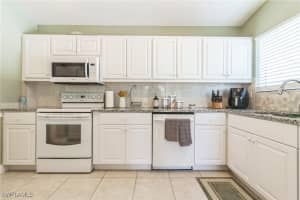5710 Longleaf Drive, North Fort Myers, FL 33917 Sold 11/27/24