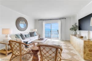 1977 Gulf Shore Boulevard, Naples, FL 34102 - MLS#224090509