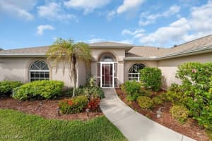 1512 4th Court, Cape Coral, FL 33991 - MLS#224090550