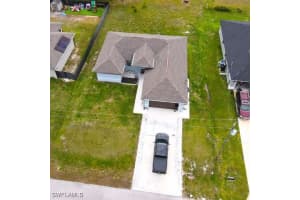 4013 6th Street, Lehigh Acres, FL 33971 - MLS#224090675