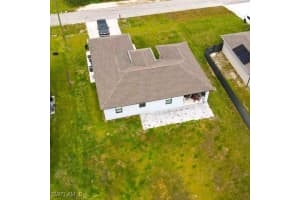 4013 6th Street, Lehigh Acres, FL 33971 - MLS#224090675