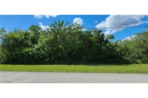 6420 Arbor Avenue, Fort Myers, FL 33905 Sold 12/20/24