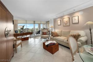 6849 Grenadier Boulevard, Naples, FL 34108 Sold 08/08/25