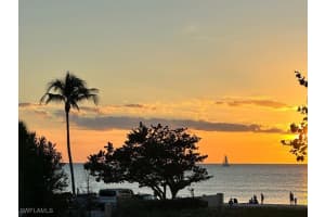 670 GULF SHORE Boulevard, Naples, FL 34102-8635 Sold 05/29/25