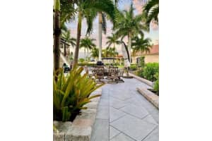 13422 Ladyfish Lane, Naples, FL 34114 Sold 04/08/25