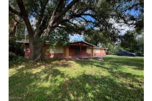 213 Maria Street, Fort Myers, FL 33916 Sold 11/20/24