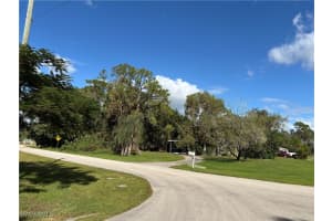 MLS# 224091016, Naples, Florida 34104