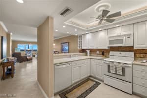26000 Hickory Boulevard, Bonita Springs, FL 34134 Sold 05/22/25