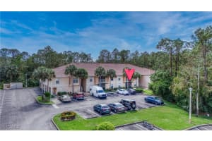 8290 Ibis Club Ln 902, Naples