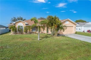 916 15th Place, Cape Coral, FL 33993 Sold 04/04/25