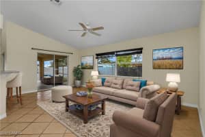 916 15th Place, Cape Coral, FL 33993 Sold 04/04/25