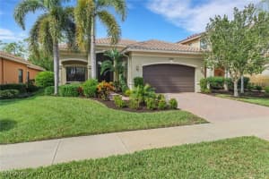 3475 Pacific Dr, Naples