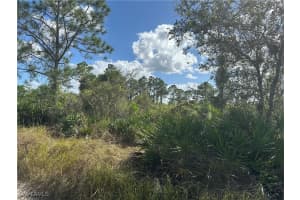 7825 1st Terrace, Labelle, FL 33935 Sold 07/07/25