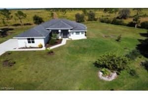 18950 Bridge Wood Court, Alva, FL 33920 Sold 06/12/25
