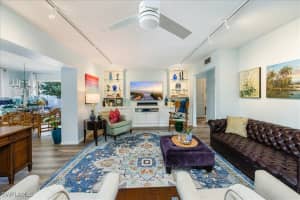 1273 Lastrada Lane, Naples, FL 34103 Sold 01/08/25