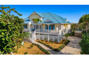 4352 Gulf Drive, Sanibel, FL 33957 Sold 06/10/25