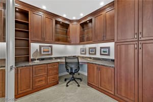 2400 Gulf Shore Boulevard, Naples, FL 34103 - MLS#224091587