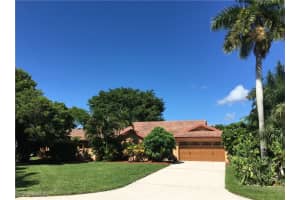 147 Pebble Beach Circle, Naples, FL 34113 Sold 07/16/25