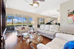 665 Vintage Reserve Circle, Naples, FL 34119 Sold 04/25/25