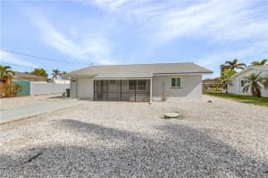 2744 Sanderling Court, St. James City, FL 33956 Sold 03/18/25