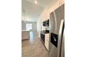 2811 20 Street, Lehigh Acres, FL 33976 - MLS#224092116