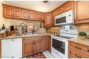 9315 Central Park Drive, Fort Myers, FL 33919 Sold 03/05/25