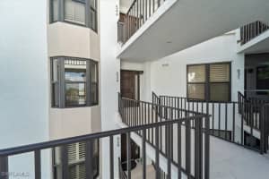 534 La Peninsula Boulevard, Naples, FL 34113 Sold 12/20/24