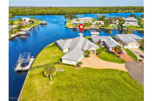 2011 Aruba Avenue, Fort Myers, FL 33905 Sold 02/04/25