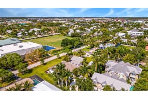 560 9th Avenue, Naples, FL 34102 - MLS#224092411