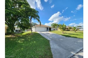 27670 Tierra Del Sol Ln, Bonita Springs
