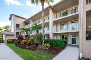 7300 Glenmoor Ln 1206, Naples