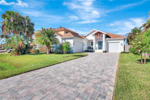 515 93rd Avenue, Naples, FL 34108 Sold 01/03/25