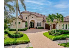 6564 Costa Cir, Naples