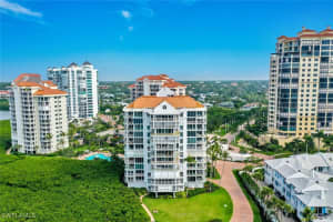 20 Seagate Dr 103, Naples
